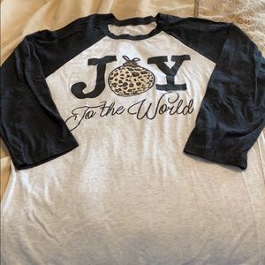 3/4 length sleeve Christmas shirt.